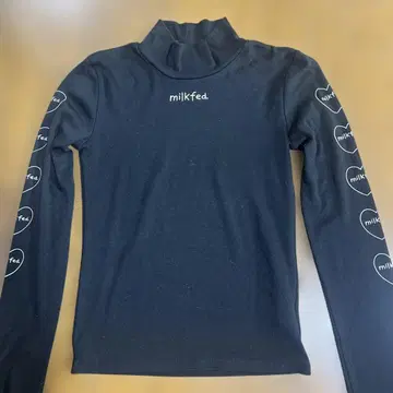 milkfed. 블랙 터틀넥 긴팔 S 사이즈