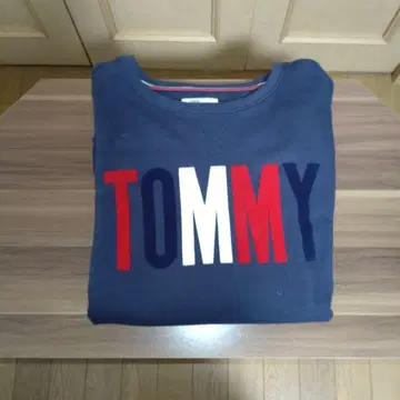 TOMMY 네이비 크루넥 트레이닝복
