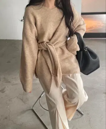 nairo 크로스 디자인 니트 S 사이즈 베이지