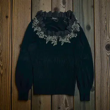 꽃무늬 장식 긴팔 니트 블랙 컬러 프릴 넥 여성용 모드 페어리 그런지