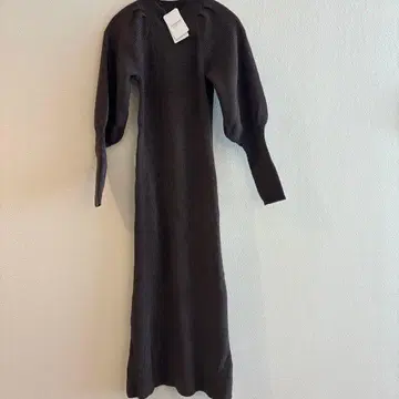 브라운 니트 원피스 긴팔 퍼프 슬리브