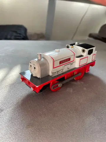 프라레일 스탠리 토마스