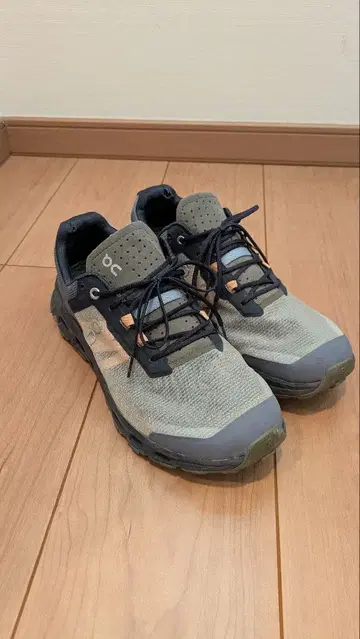 On 러닝화 CLOUDVISTA