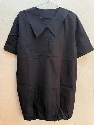 오버 사이즈 블랙 반팔 셔츠