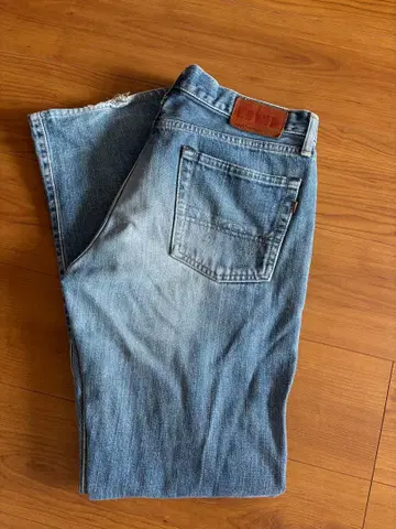 EDWIN 라이트 블루 청바지