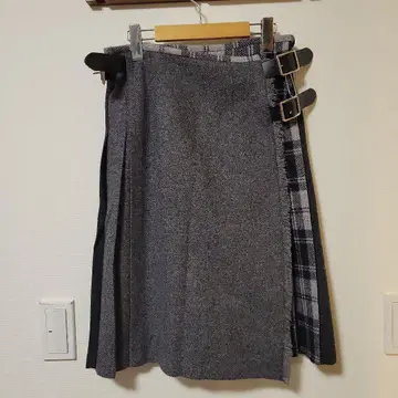 플리츠 스커트 사이드 벨트 포함