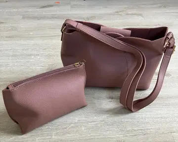 핑크 숄더백 합성 피혁 파우치 포함