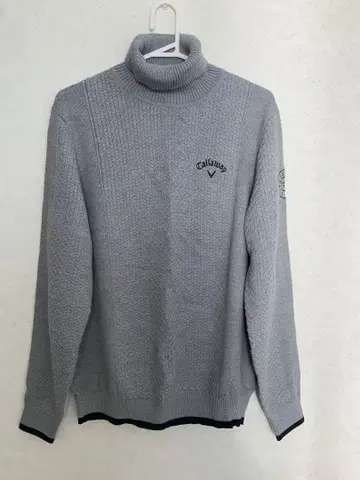 캘러웨이 그레이 터틀넥 스웨터