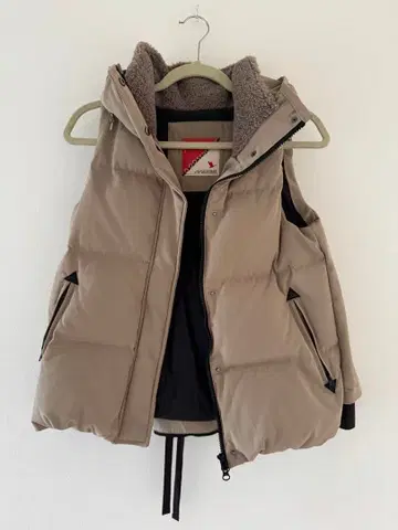 후드 부착 다운 베스트 SCOT CLUB