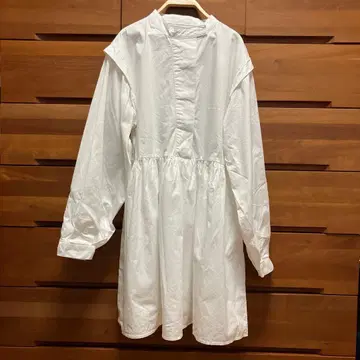 화이트 셔츠 원피스 보틀넥 밴드 카라