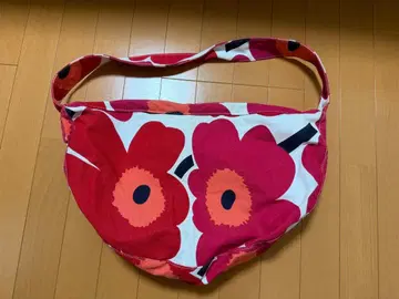 마리메꼬 숄더백 꽃무늬 빨간색