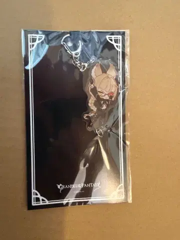 매달리는 아크릴 키링 (르 오)