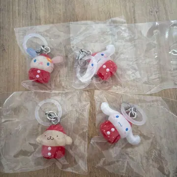 산리오 딸기 메지루시 액세서리