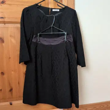 NEWYORKER 블랙 레이스 무늬 스커트 셋업