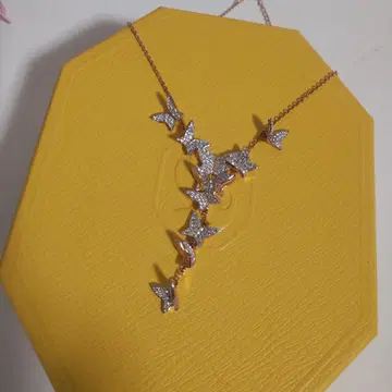 Swarovski 골드 릴리아 목걸이 반값 이하