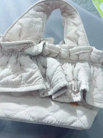 사하 바이 리 프릴 백 saha by 베이지