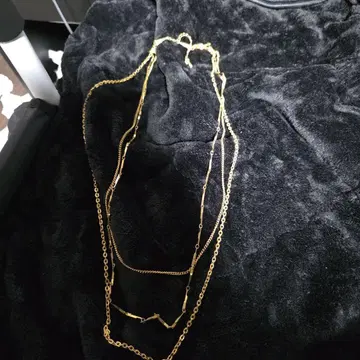 골드 컬러 3연 목걸이