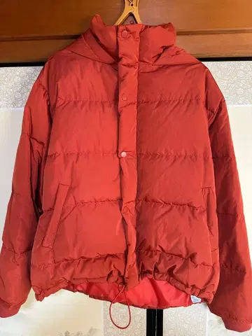 후드 부착 다운 자켓