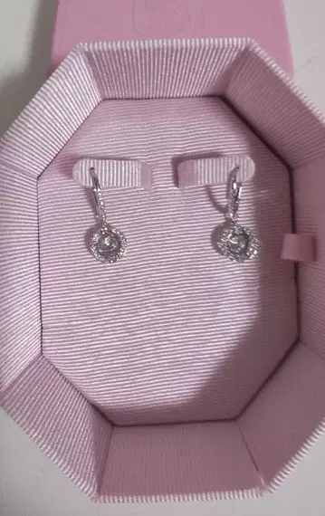 스와로브스키 스파클링 댄스 귀걸이 una 크리스탈 실버