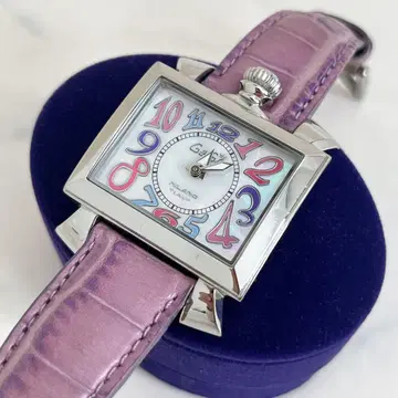 가가 밀라노 나폴레오네 화이트쉘 다이얼 여성용 손목시계 핑크