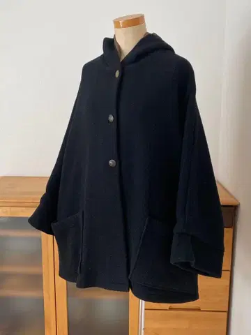 블랙 브라운 울 판초 블랙 x 브라운