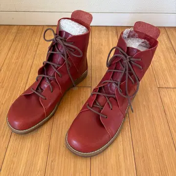 가죽 빨간색 하이컷 부츠