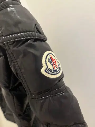 Moncler 블랙 다운 자켓