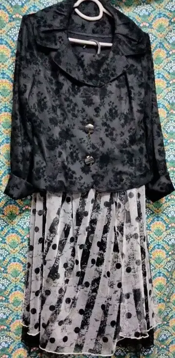 포멀 블랙 레이스 꽃무늬 자켓 & 3중 튤 도트 스커트 세트