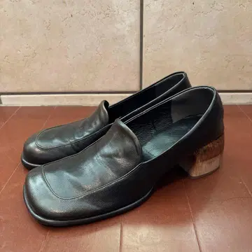 ALM. TICO OBJETHEEL 펌프스 빈티지 블랙