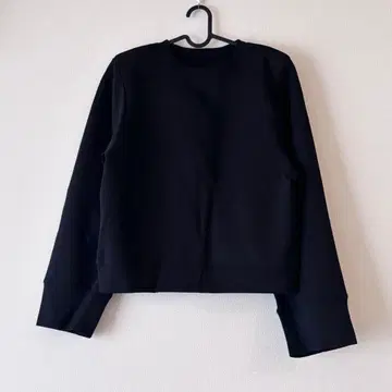 Htage 맨투맨 블랙