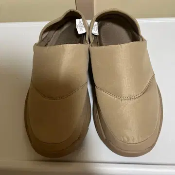 베이지 슬립온 25.0cm