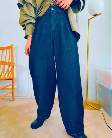 WILLFULLY 데님 턱 와이드 커브 팬츠 허리밴딩