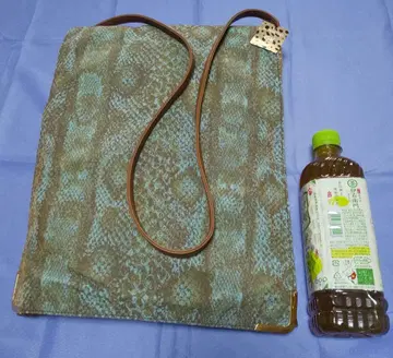 이타리야 숄더백