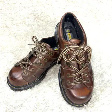 닥터마틴 브라운 가죽 로퍼 23cm