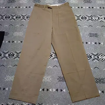 BEAMS 베이지 코튼 혼방 치노 팬츠
