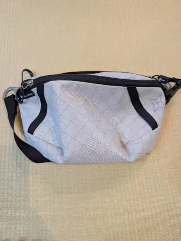 SWITCH L 아웃도어 파우치 화이트/블랙