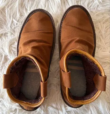 브라운 스웨이드 어그 부츠 24.5cm