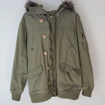 올리브 그린 후드 부착 밀리터리 자켓