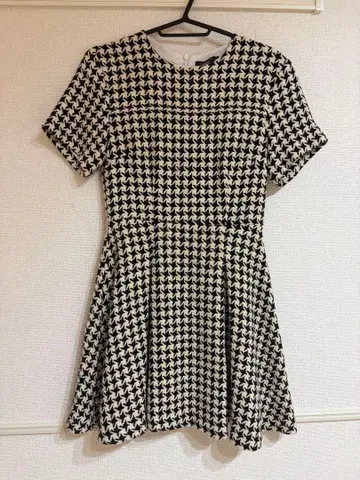 원피스 SATURDAYCLUB