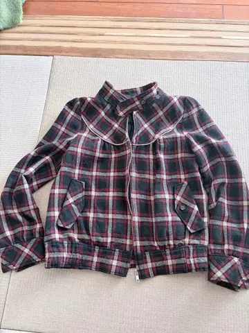 체크 무늬 집업 자켓 M 사이즈