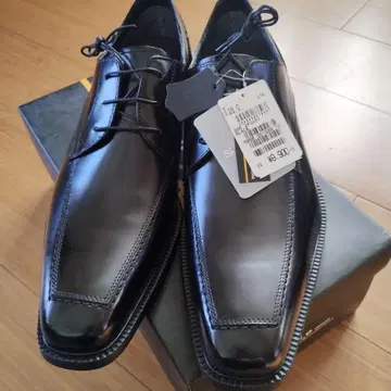 YUKIKO HANAI 블랙 비즈니스 슈즈 28.0cm