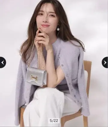 아푸와이저 리셰 샤이니 벨로아 터치 앙상블 가디건 니트