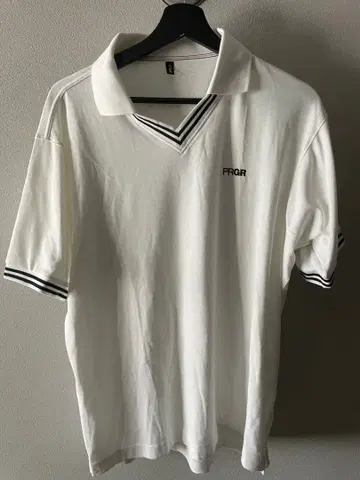 PRGR 화이트 V넥 셔츠