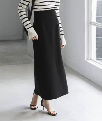 noble 저지 라이크 컬러 타이트 스커트 블랙