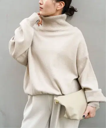 JUSPER 터틀넥 풀오버