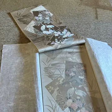 고급 후쿠로 오비 학과 꽃 자수 포함