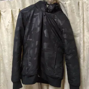 THE NORTH FACE 블랙 카모플라쥬 다운 자켓 XL