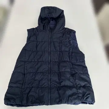 네이비 후드 부착 다운 자켓 베스트