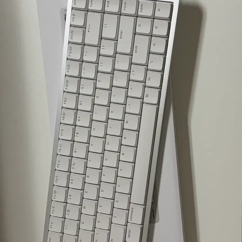 Lofree flow2 Silver Surfer Switch 84-key keyboard on Bunjang