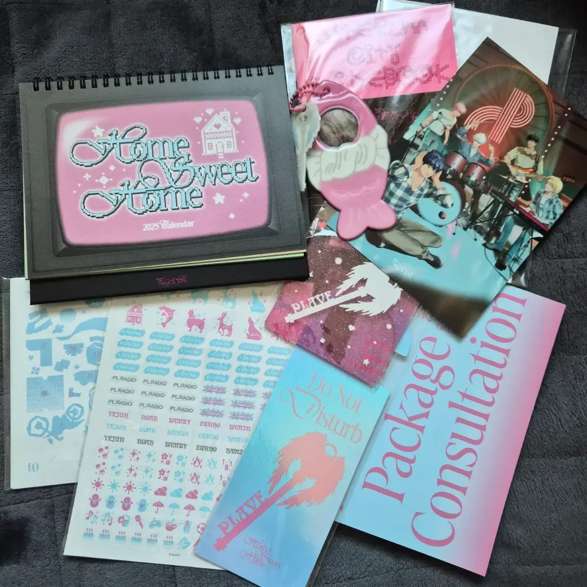 PLAVE | 플레이브 PLAVE 2024/2025 Season's Greetings Bulk on